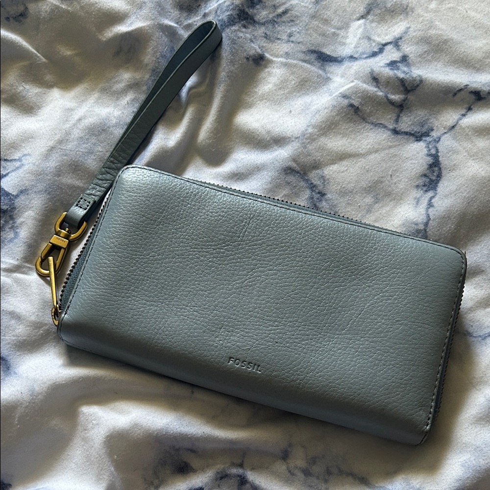 Fossil Slate Leather Wristlet